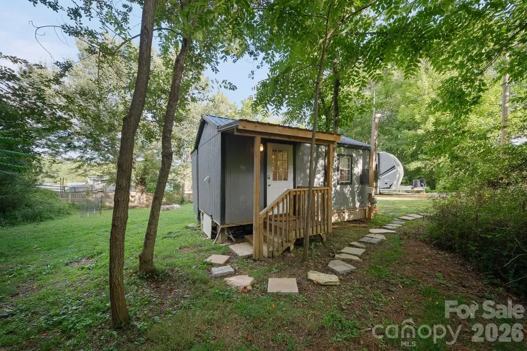 29 Logan Lane Fletcher NC 28732