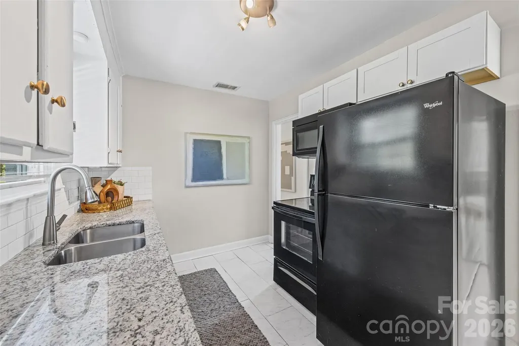 419 Wakefield Drive Charlotte NC 28209