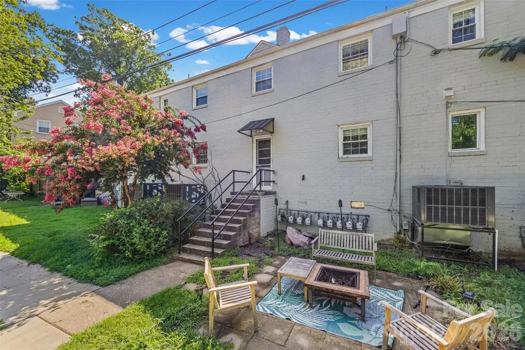 419 Wakefield Drive Charlotte NC 28209