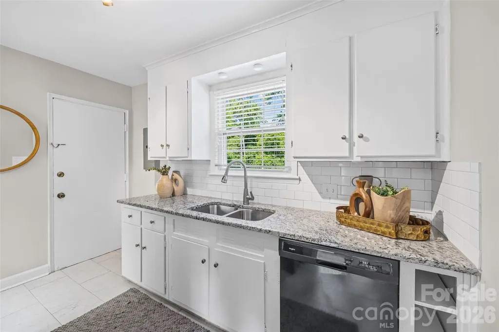 419 Wakefield Drive Charlotte NC 28209