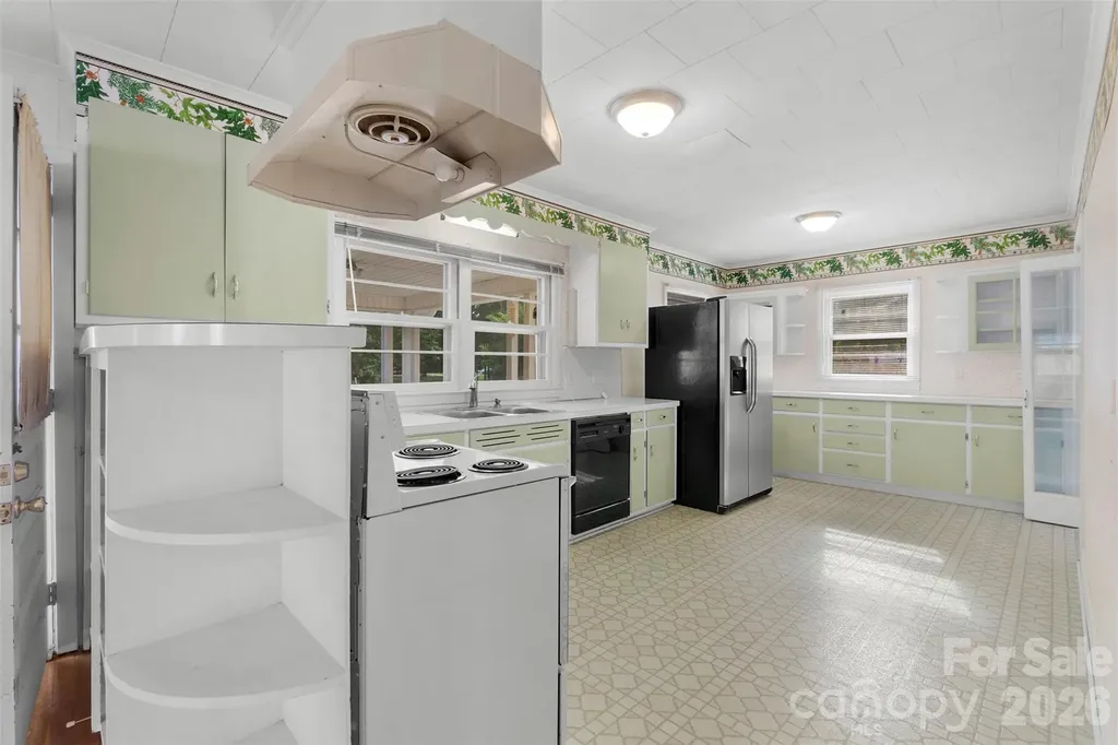 603 Duke Street Thomasville NC 27360