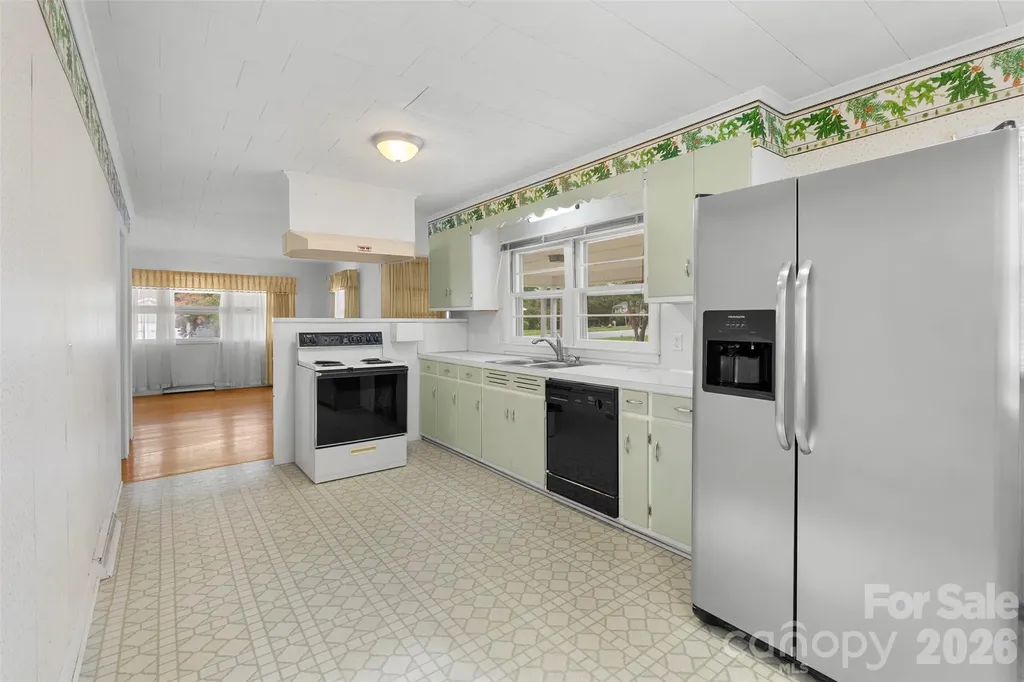 603 Duke Street Thomasville NC 27360