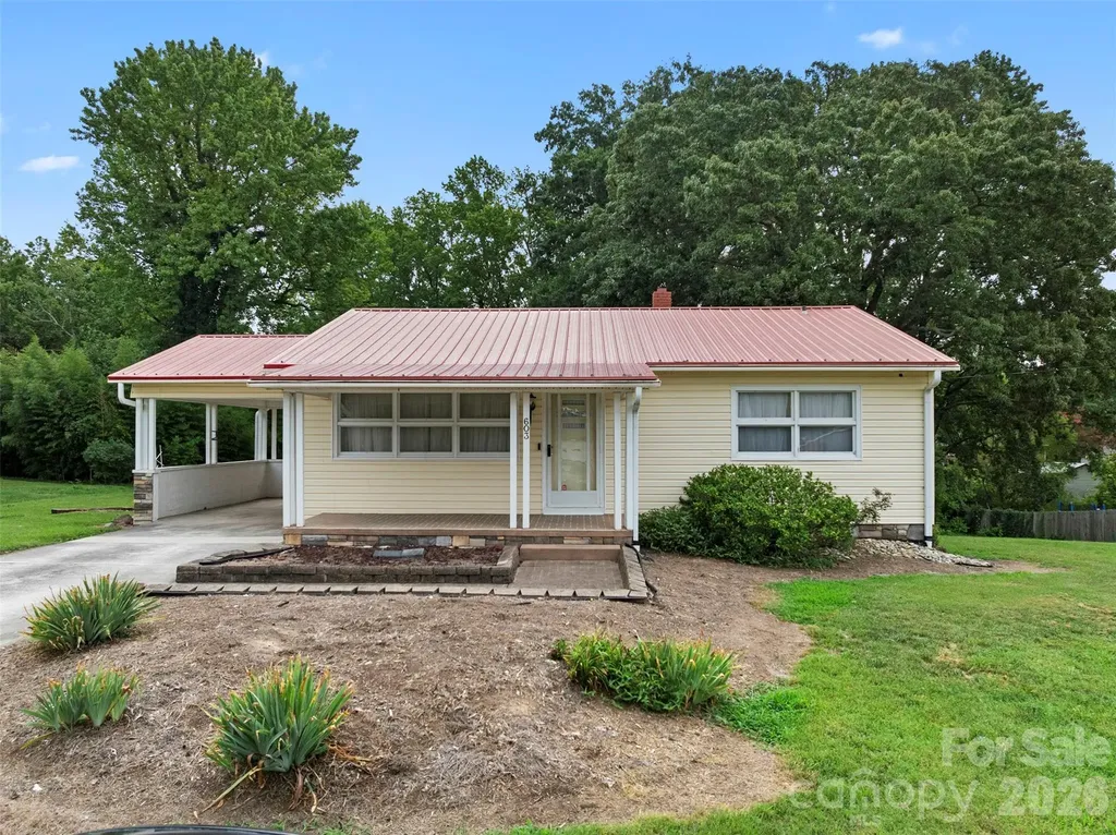 603 Duke Street Thomasville NC 27360