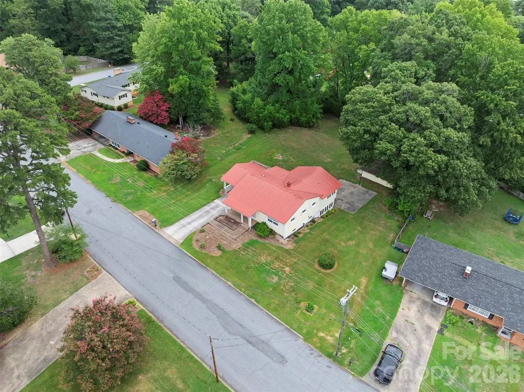 603 Duke Street Thomasville NC 27360
