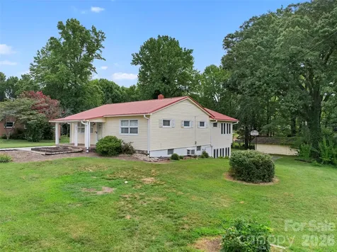 603 Duke Street Thomasville NC 27360