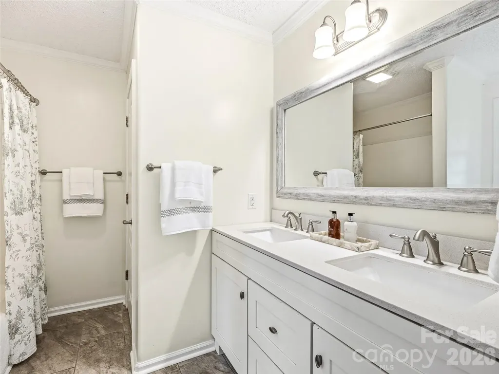 144 Hanover Street Asheville NC 28806
