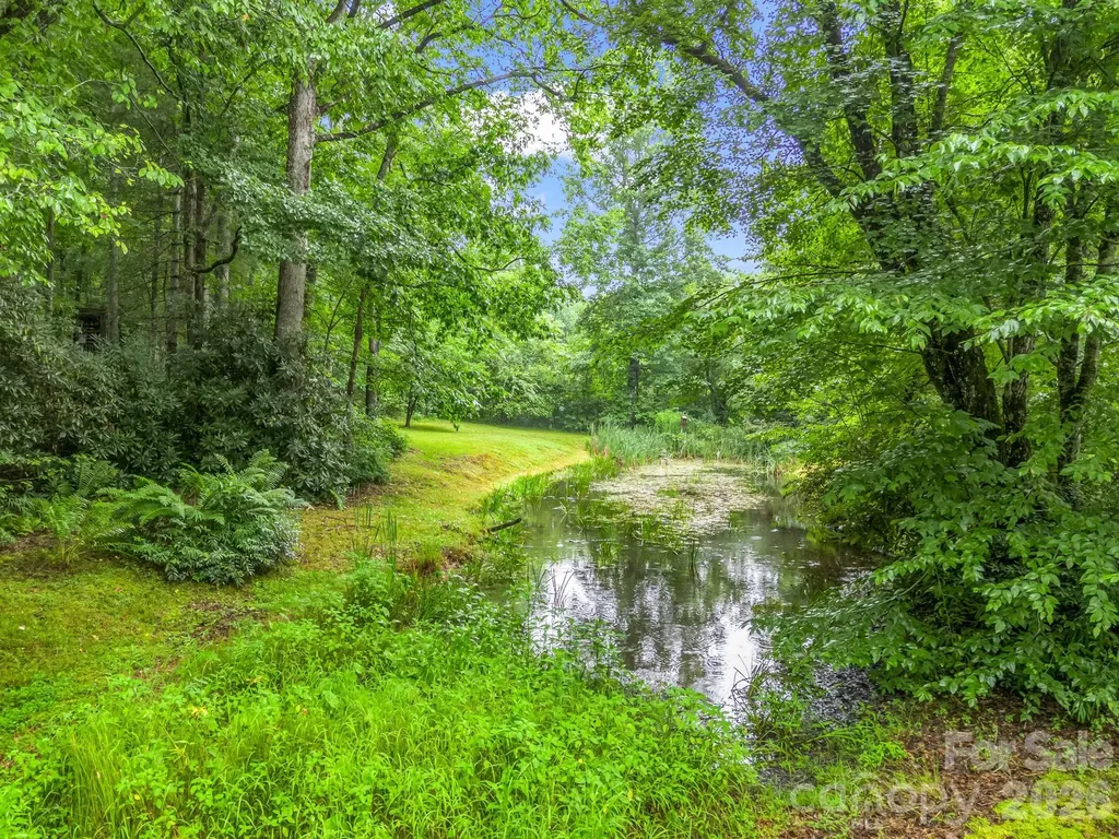 160 Sweetwater Ridge Road Balsam Grove NC 28708