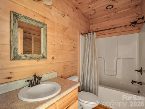 160 Sweetwater Ridge Road Balsam Grove NC 28708