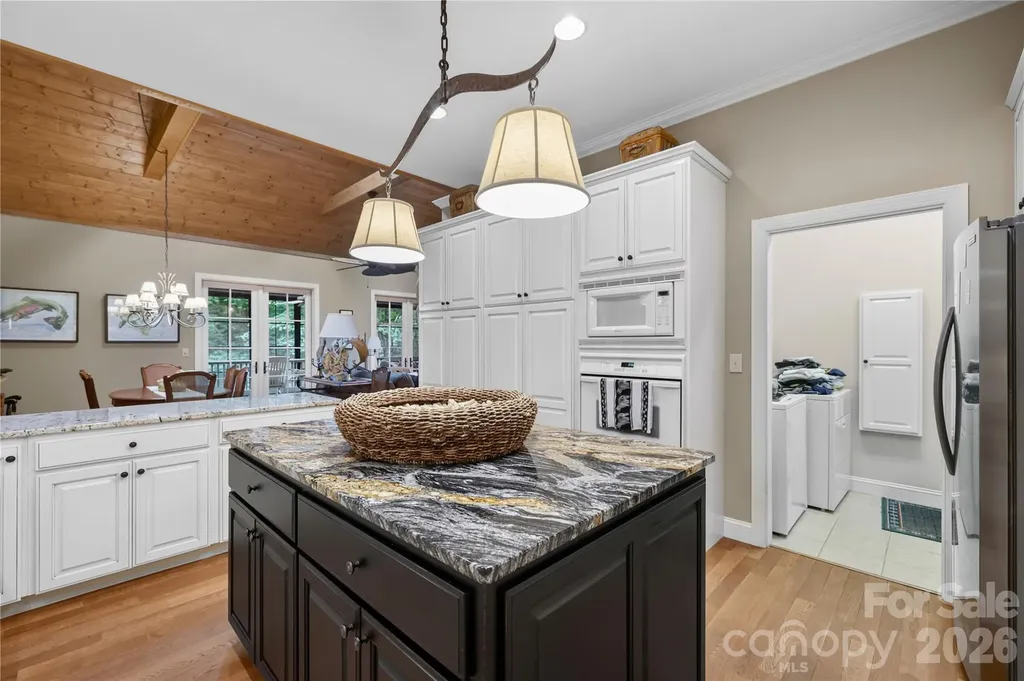 911 Buckberry Drive N Sapphire NC 28774