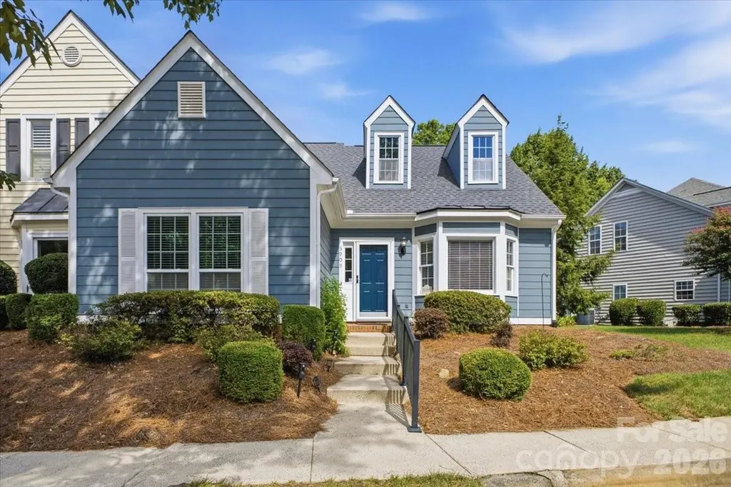5909 Fitzwilliams Lane Charlotte NC 28270