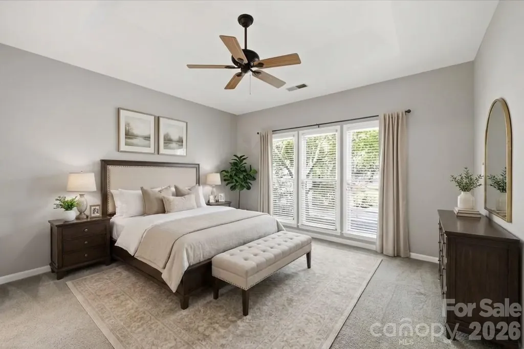 5909 Fitzwilliams Lane Charlotte NC 28270