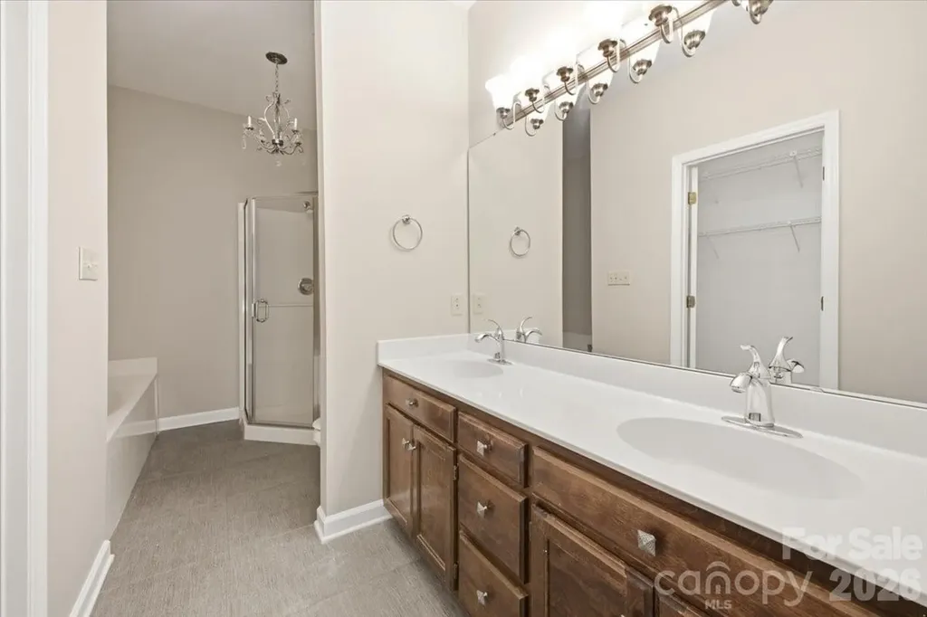 5909 Fitzwilliams Lane Charlotte NC 28270