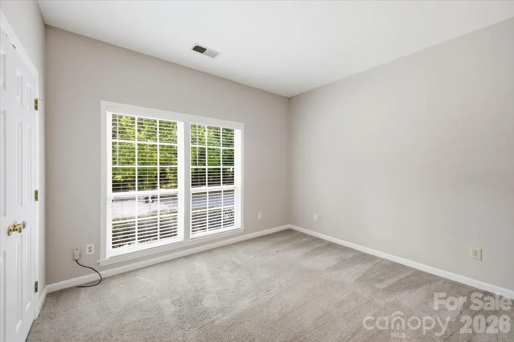 5909 Fitzwilliams Lane Charlotte NC 28270