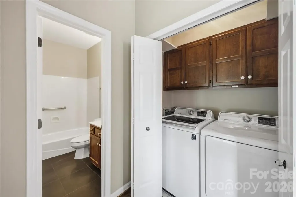 5909 Fitzwilliams Lane Charlotte NC 28270