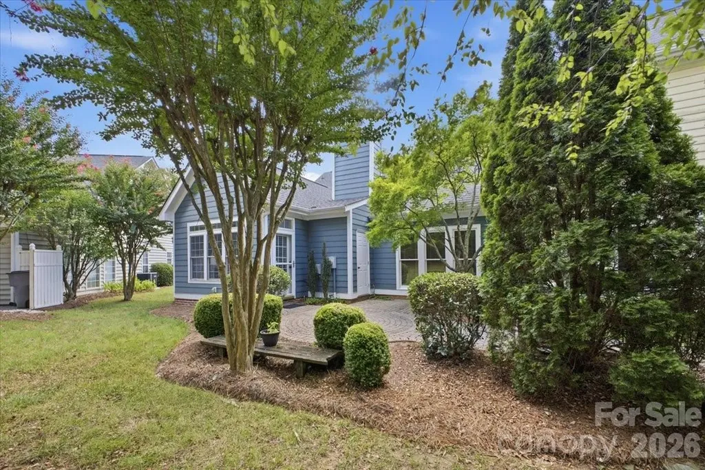 5909 Fitzwilliams Lane Charlotte NC 28270