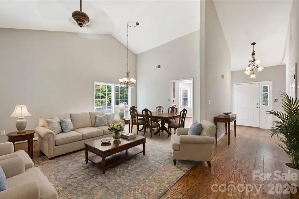 5909 Fitzwilliams Lane Charlotte NC 28270