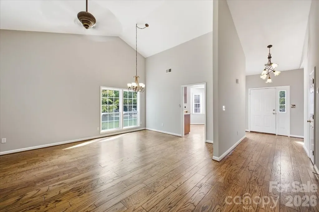 5909 Fitzwilliams Lane Charlotte NC 28270