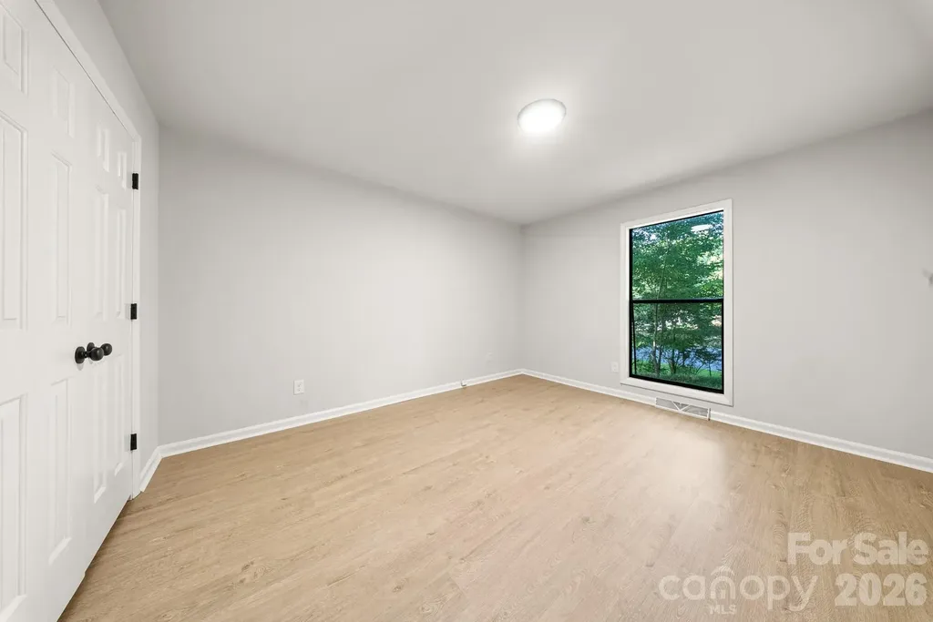4739 Squirrel Nest Lane Charlotte NC 28227