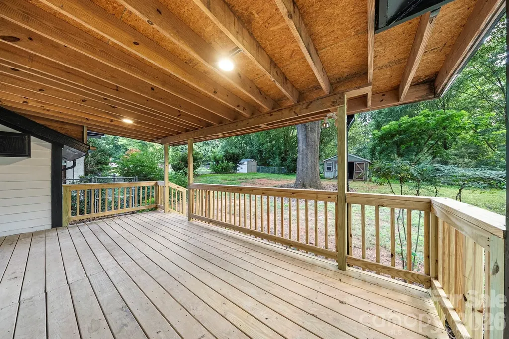 4739 Squirrel Nest Lane Charlotte NC 28227