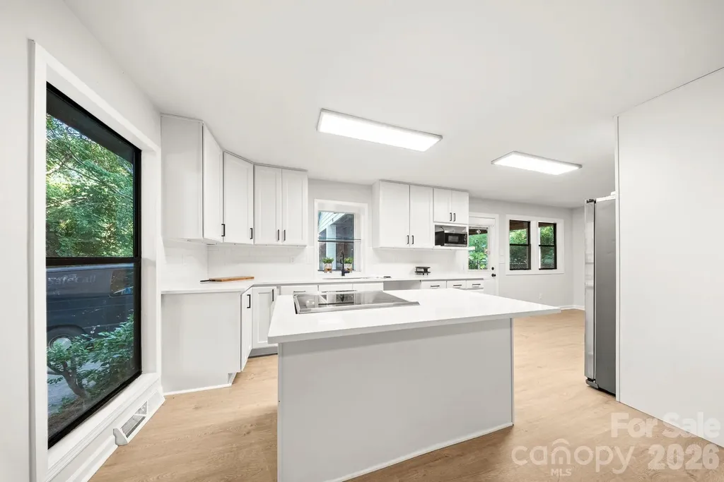 4739 Squirrel Nest Lane Charlotte NC 28227