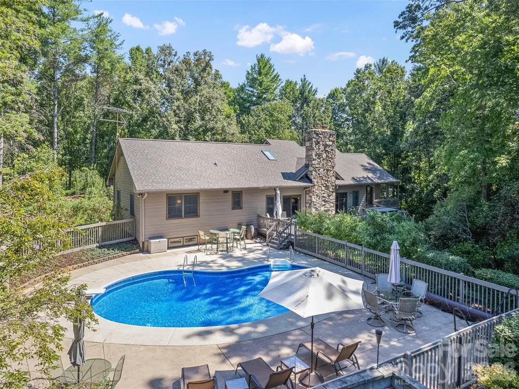 58 Sedgewood Court Fairview NC 28730