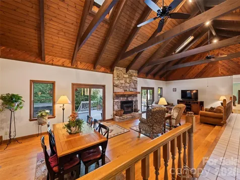58 Sedgewood Court Fairview NC 28730
