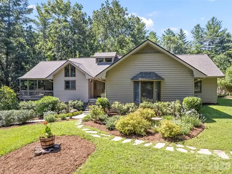 58 Sedgewood Court Fairview NC 28730