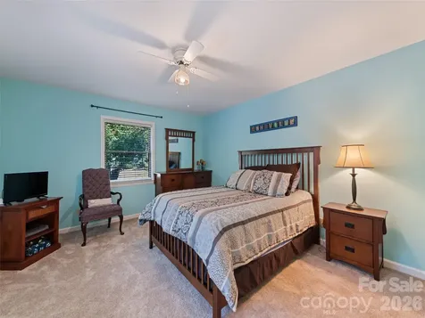58 Sedgewood Court Fairview NC 28730