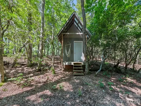 58 Sedgewood Court Fairview NC 28730
