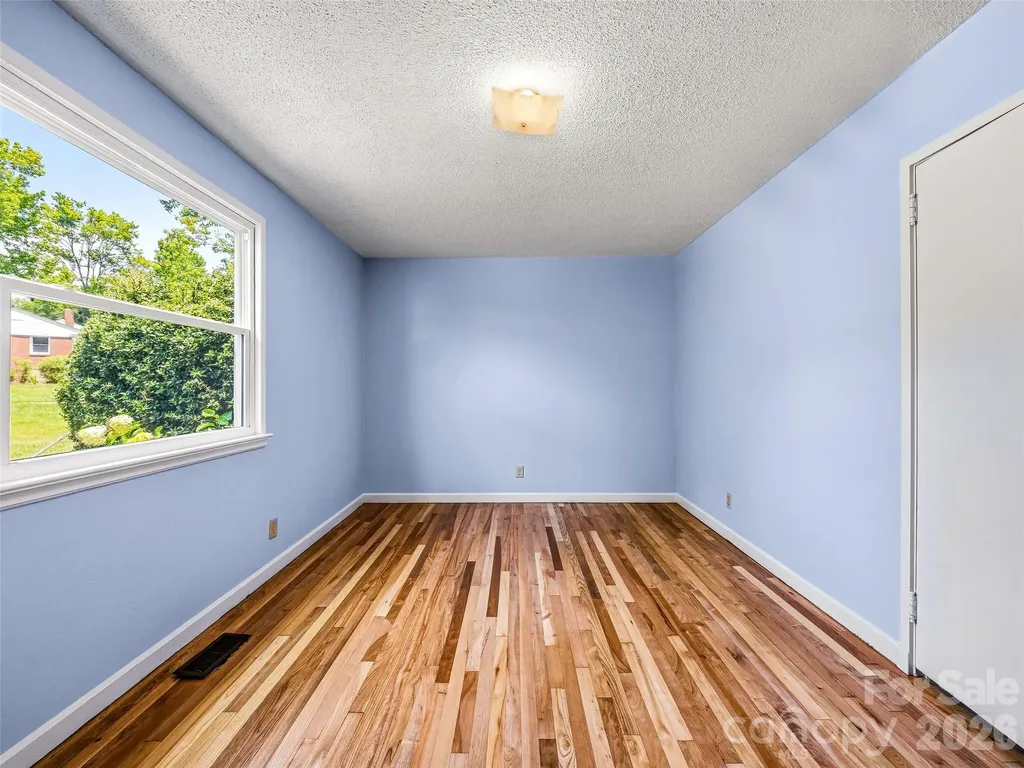 43 Trowbridge Lane Brevard NC 28712