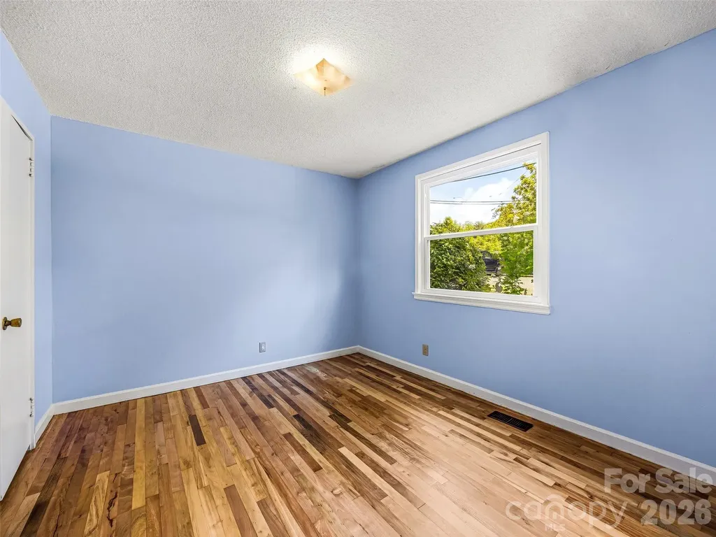43 Trowbridge Lane Brevard NC 28712