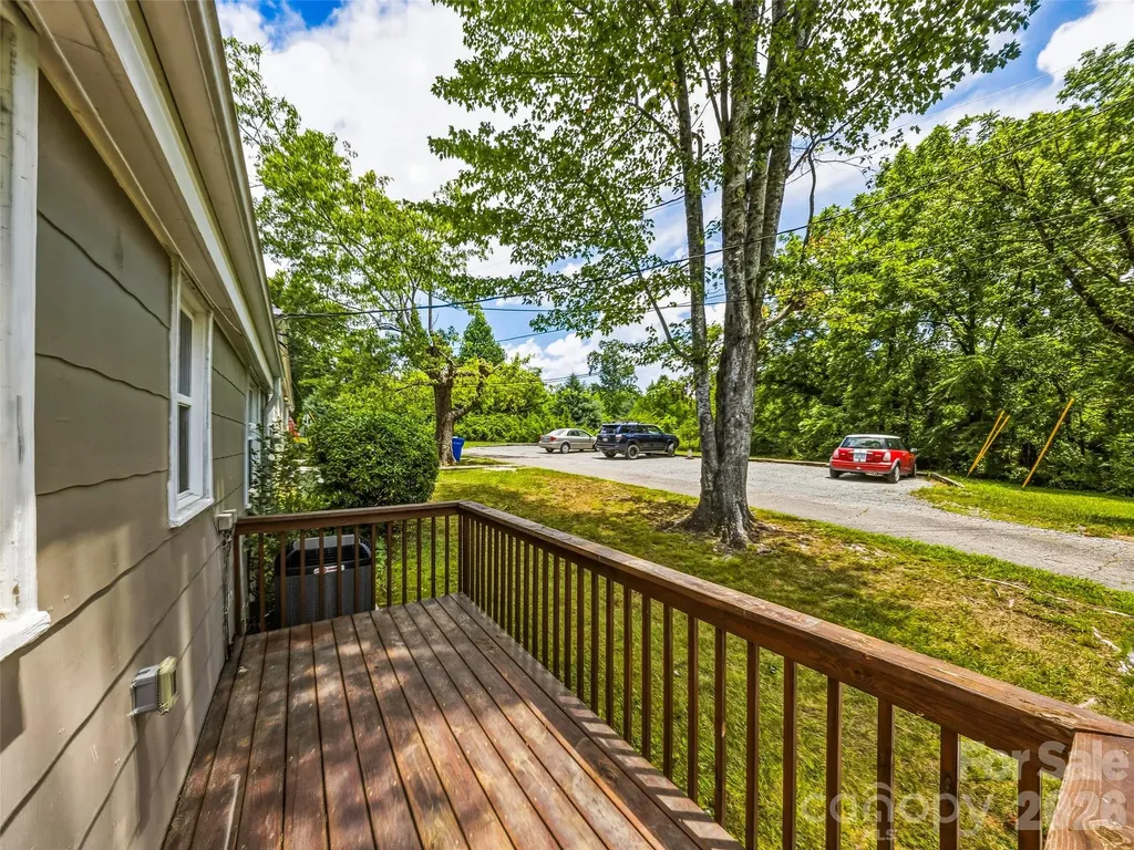 43 Trowbridge Lane Brevard NC 28712