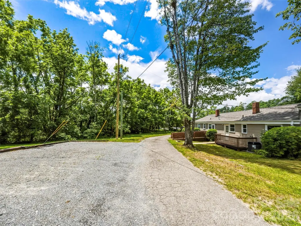 43 Trowbridge Lane Brevard NC 28712