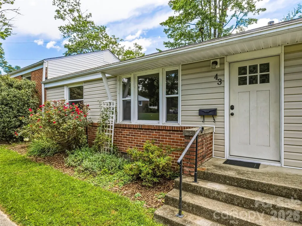 43 Trowbridge Lane Brevard NC 28712
