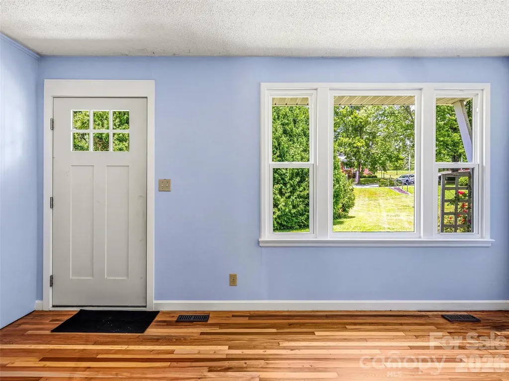 43 Trowbridge Lane Brevard NC 28712