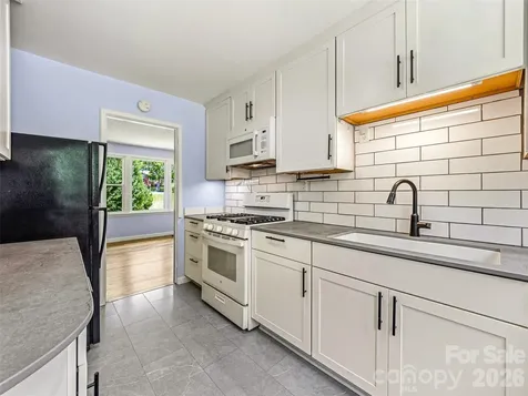 43 Trowbridge Lane Brevard NC 28712