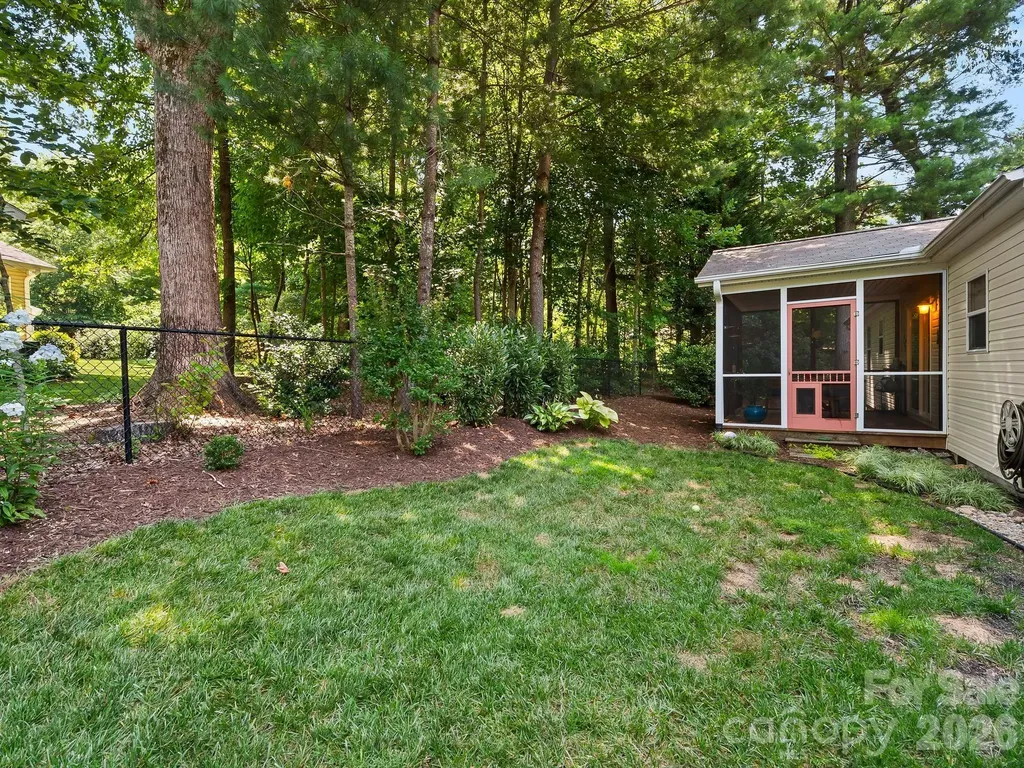 210 N Hillandale Drive Extension East Flat Rock NC 28726