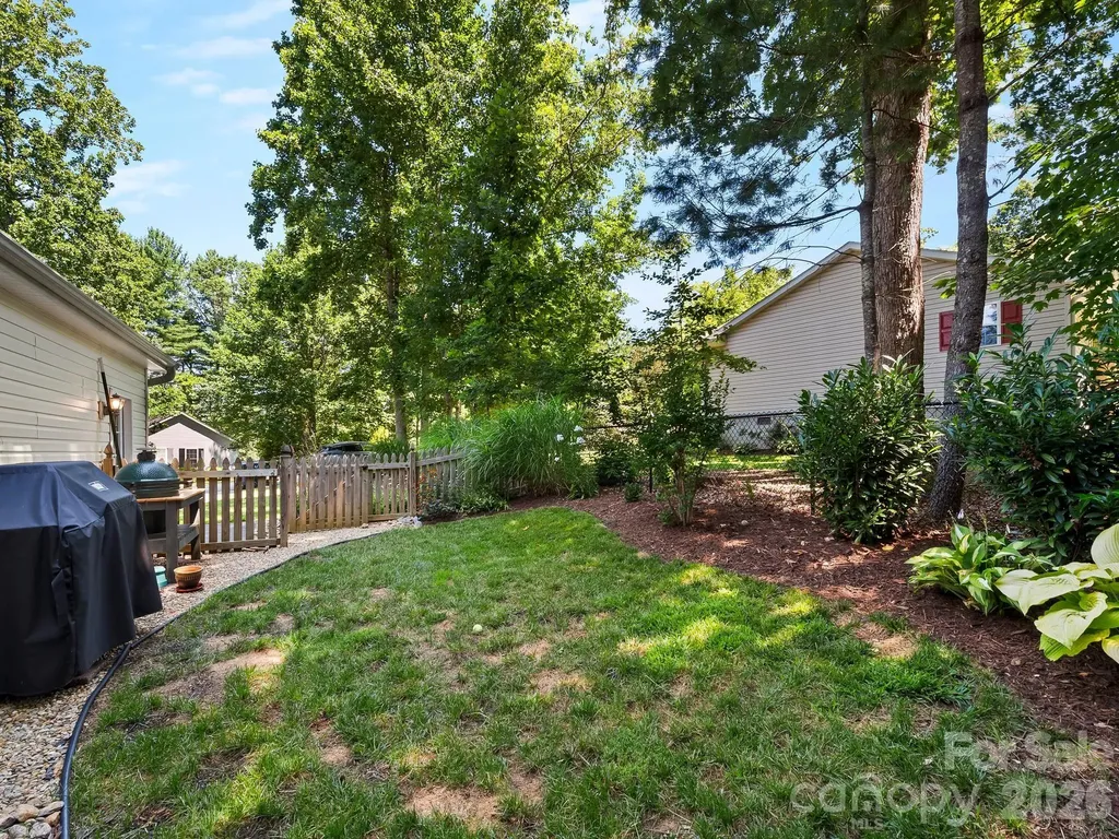 210 N Hillandale Drive Extension East Flat Rock NC 28726