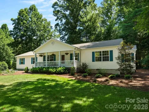 210 N Hillandale Drive Extension East Flat Rock NC 28726