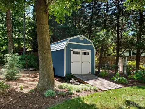 210 N Hillandale Drive Extension East Flat Rock NC 28726