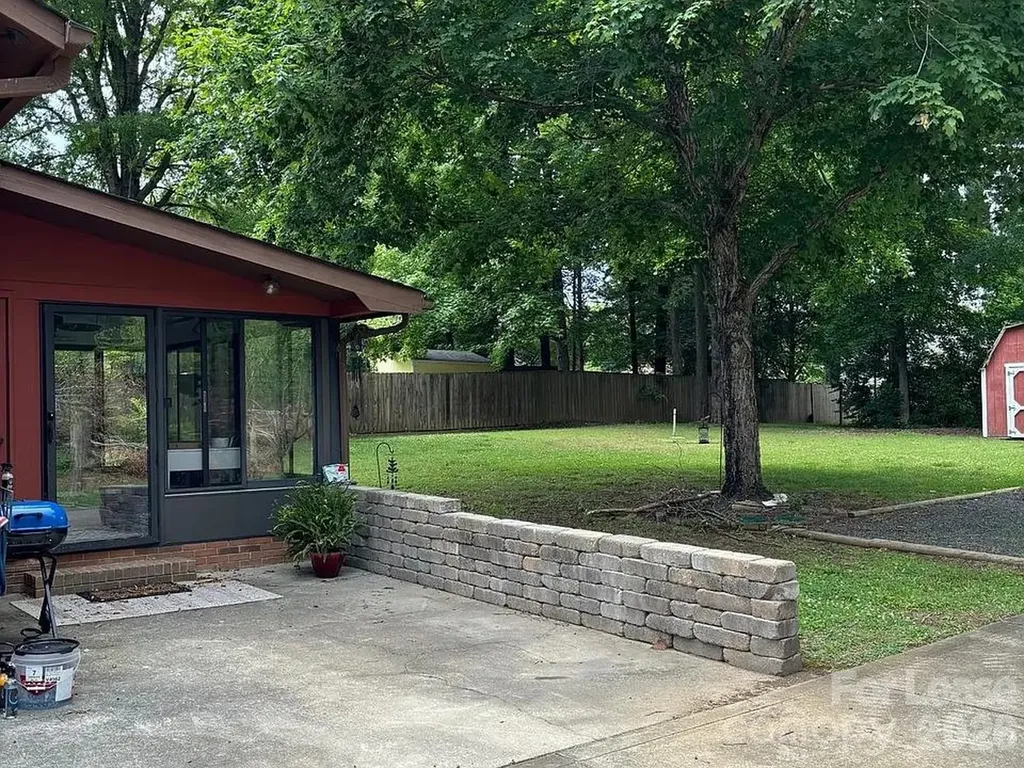 317 Woodside Drive Harrisburg NC 28075