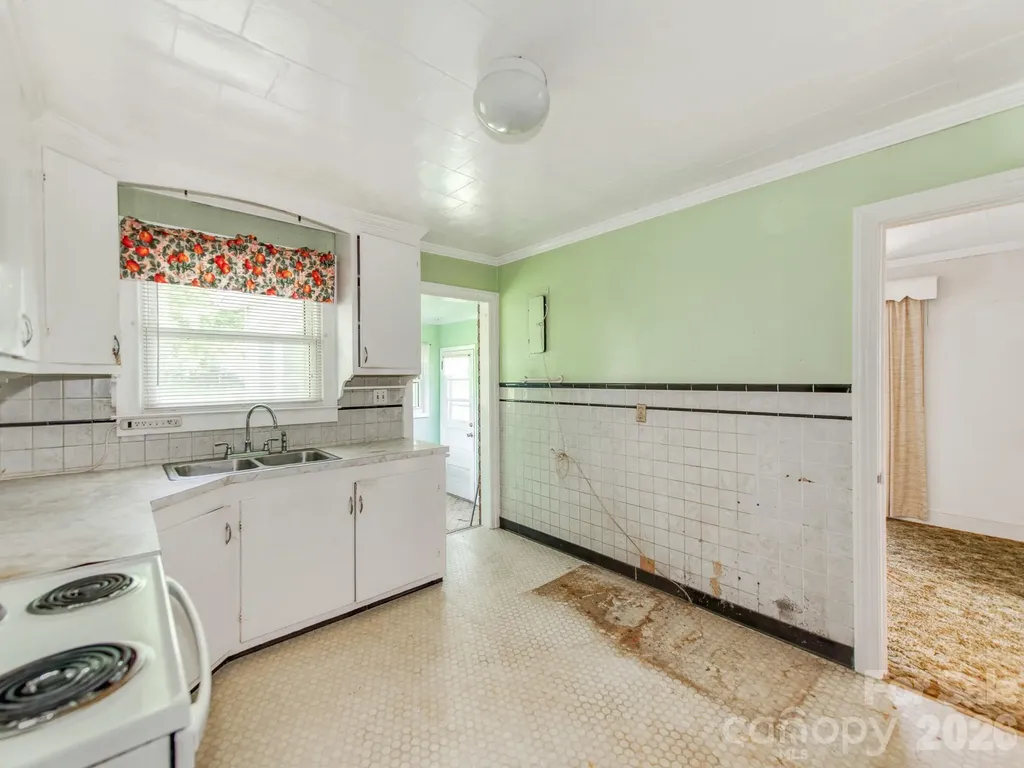 350 Raleigh Street NW Concord NC 28027
