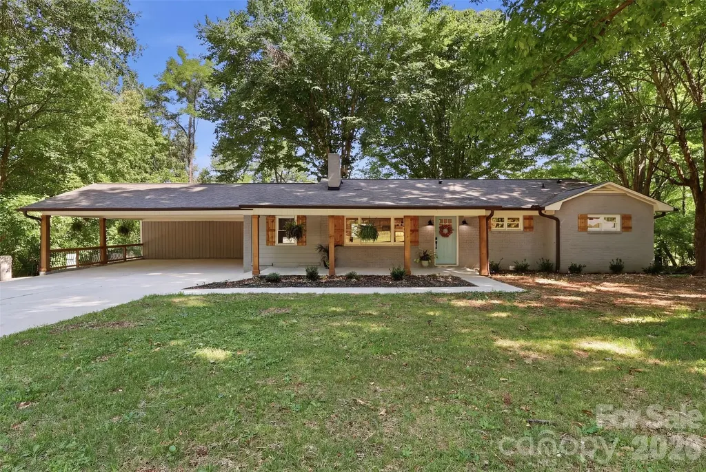 334 Country Lane Mocksville NC 27028