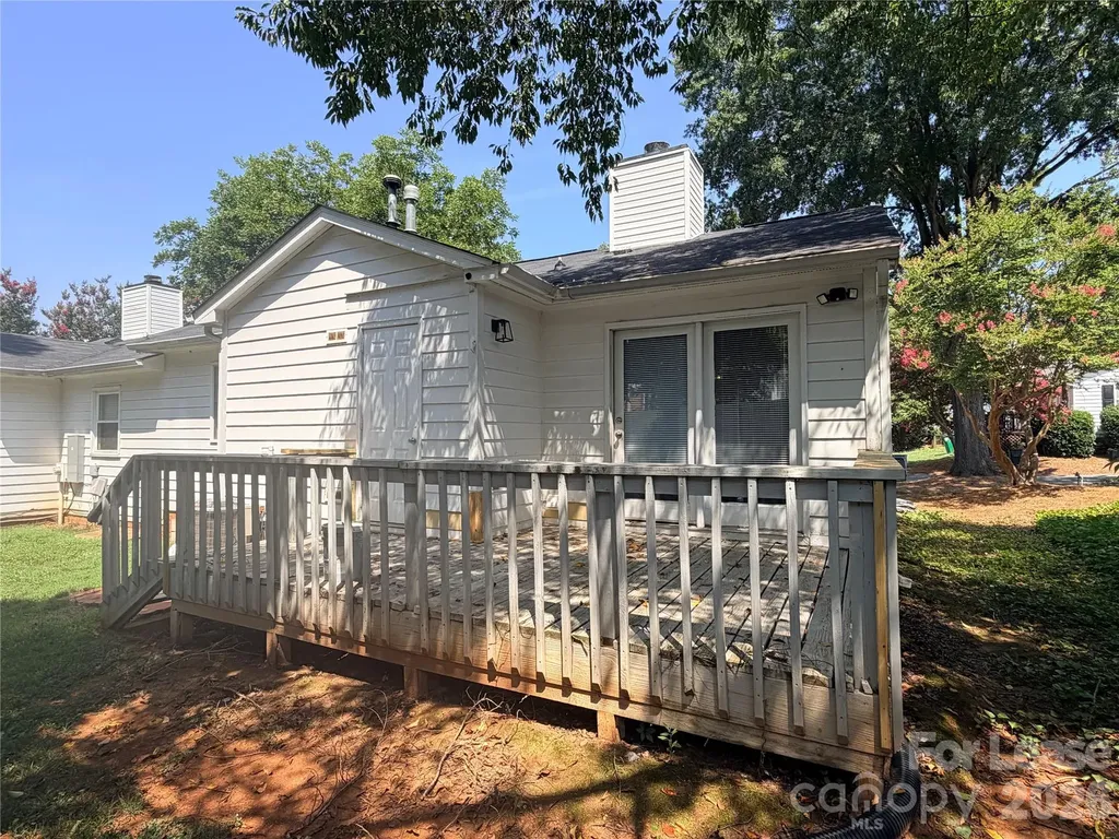 5917 Crape Myrtle Lane Charlotte NC 28216