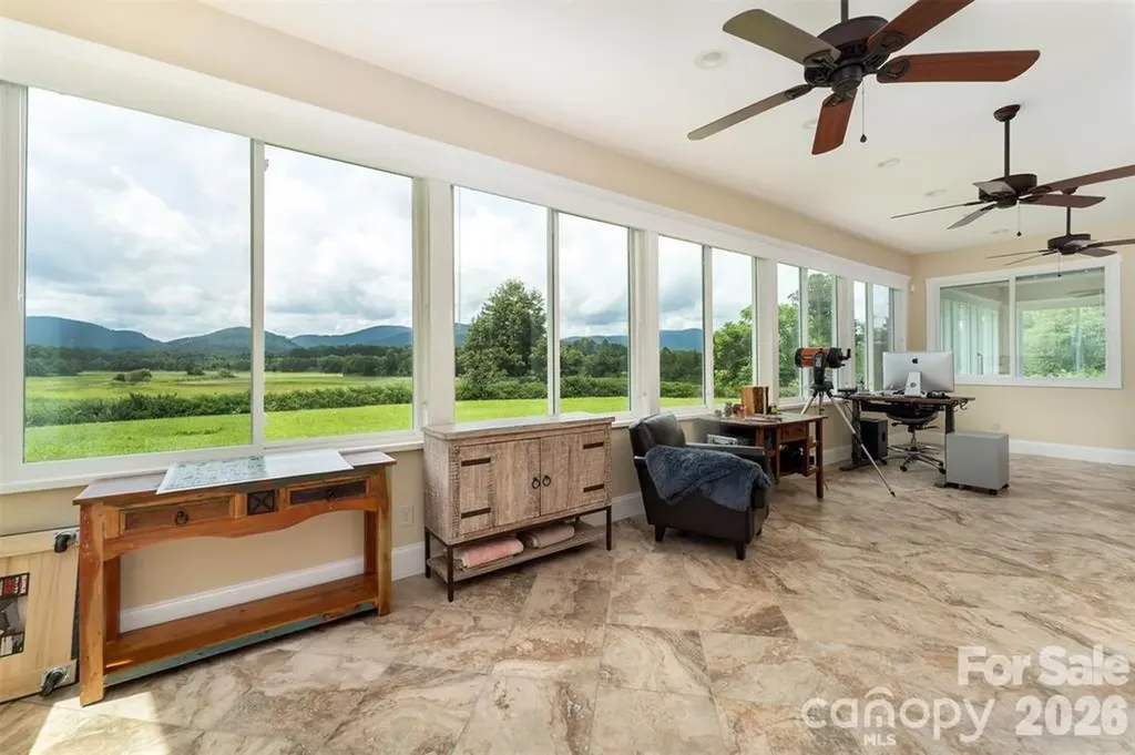 326 Golden Valley Drive Hendersonville NC 28792