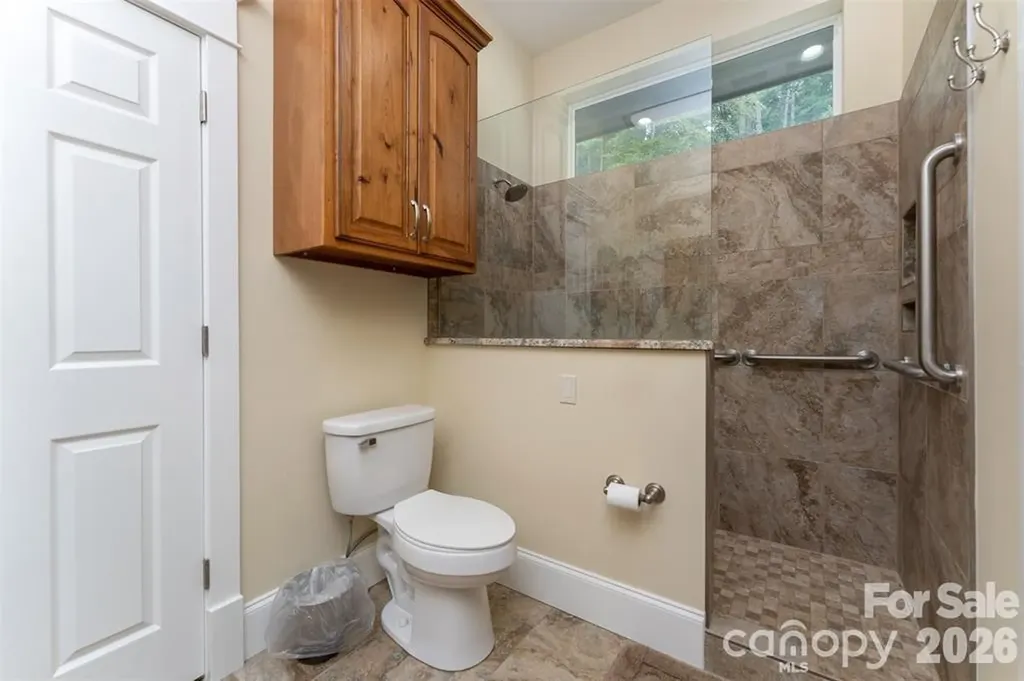 326 Golden Valley Drive Hendersonville NC 28792