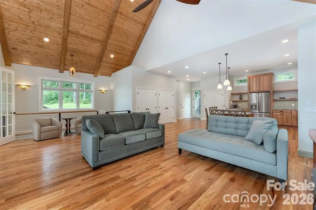 326 Golden Valley Drive Hendersonville NC 28792