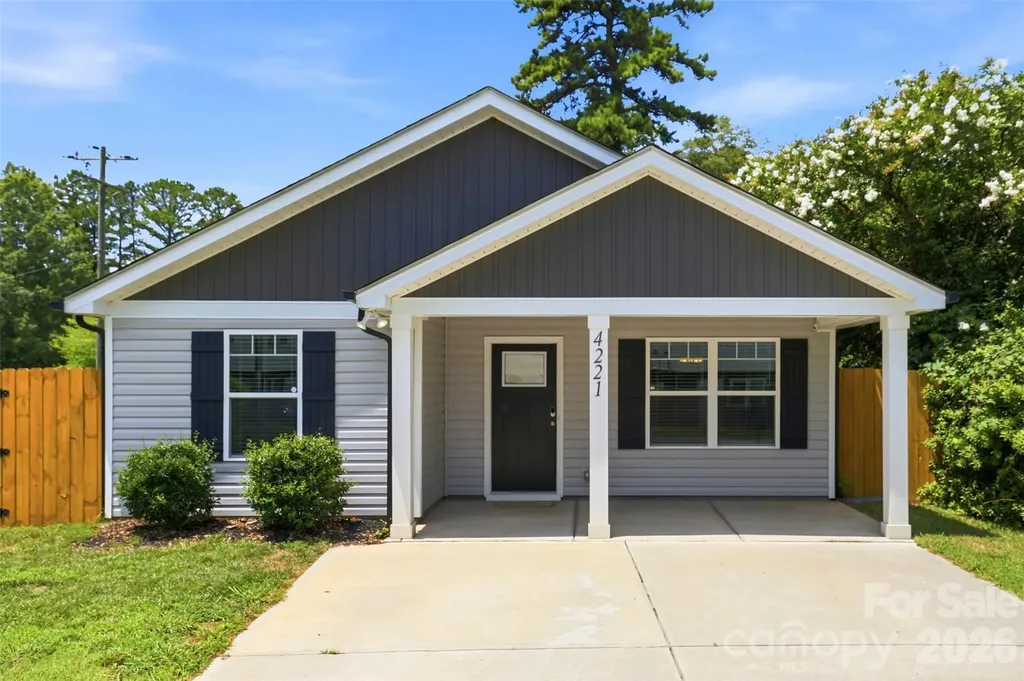 4221 E End Street Charlotte NC 28208