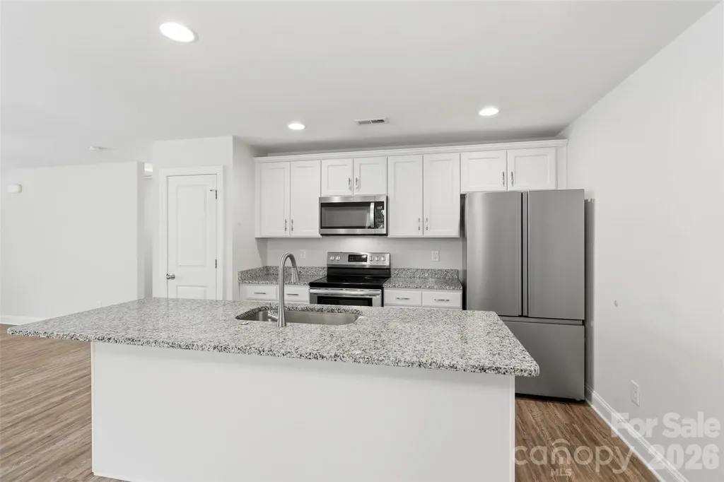 4221 E End Street Charlotte NC 28208