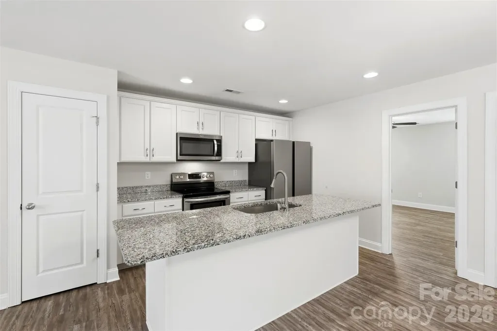 4221 E End Street Charlotte NC 28208